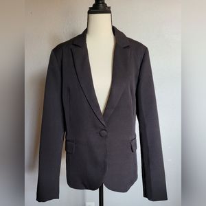 Nice NWOT women's black blazer.